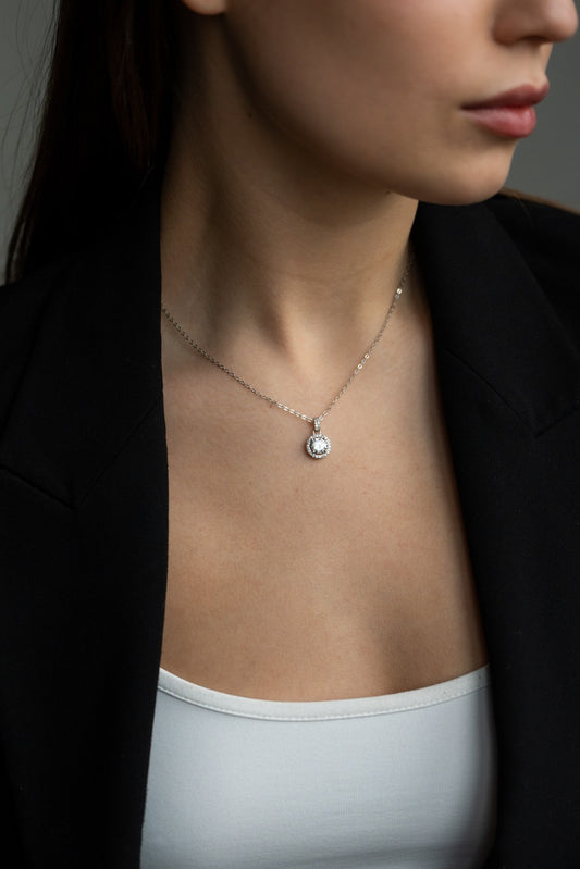 "GRACEFUL ORBIT" SUDRABA KAKLAROTA