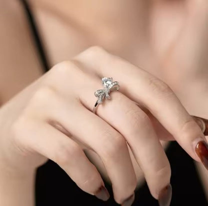 "TWINKLE BOW" SILVER RING