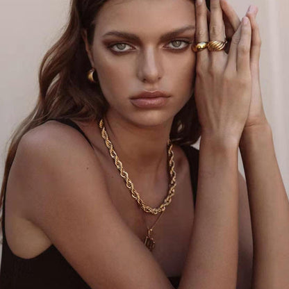 "RADIANT ROPE" NECKLACE